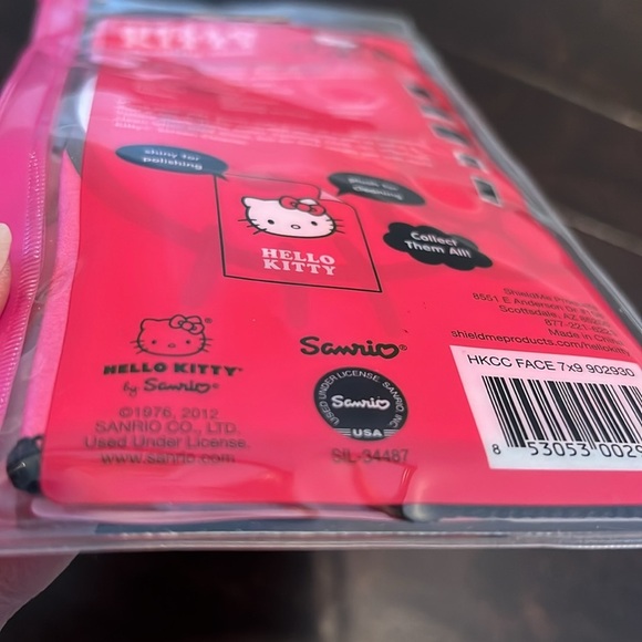 Hello Kitty Cleaning Cloth NIP - Picture 6 of 6